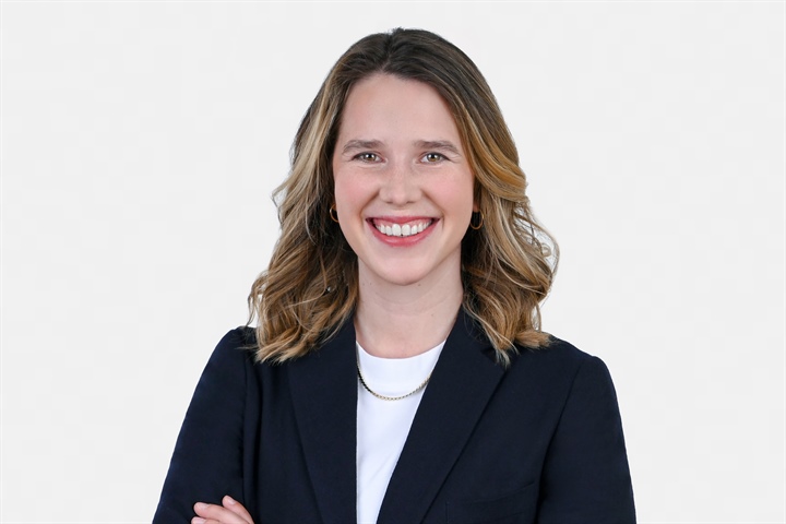 Portraitbild von Aline Meerwein