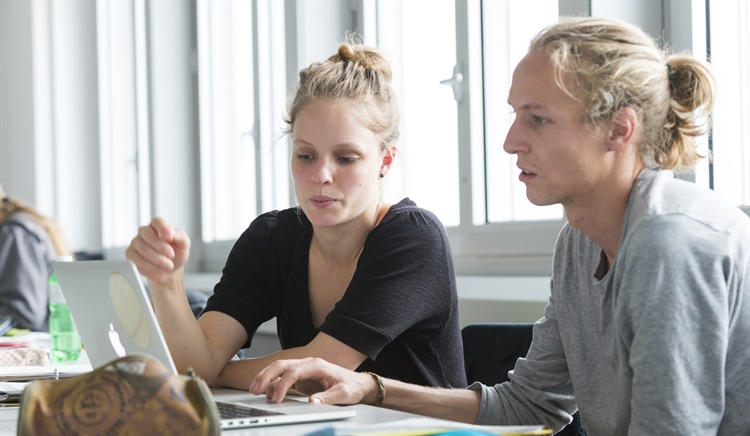 Bildung ermöglichen und durchführen auf Augenhöhe